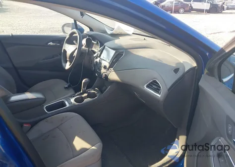 2017 Chevrolet Cruze Lt z USA, uszkodzony, nr VIN 1G1BE5SM2H7191326